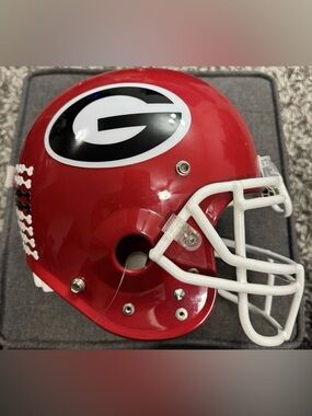 Georgia Bulldogs Football Full Size Authentic Schutt Helmet